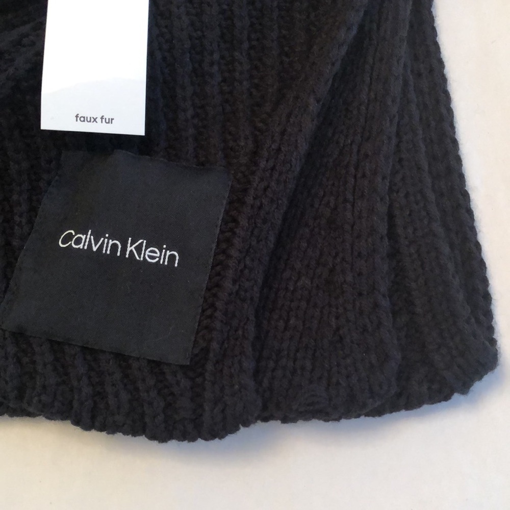 CALVIN KLEIN 2 Pc Hat & Scarf Set - Picture 5 of 13